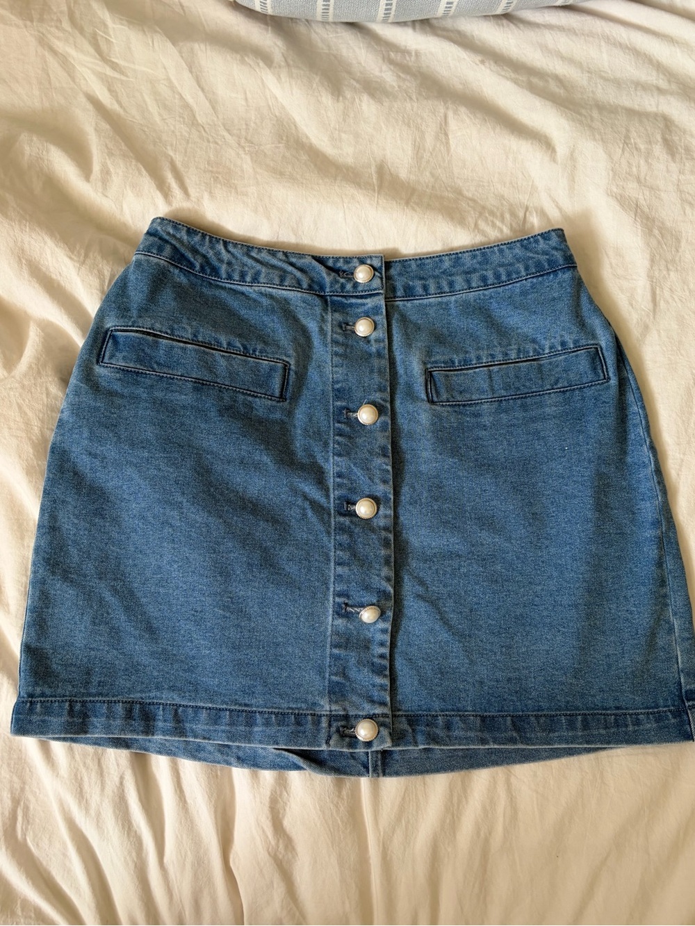 House of Harlow 1960 Blue Denim pearl Button-Front Mini Skirt